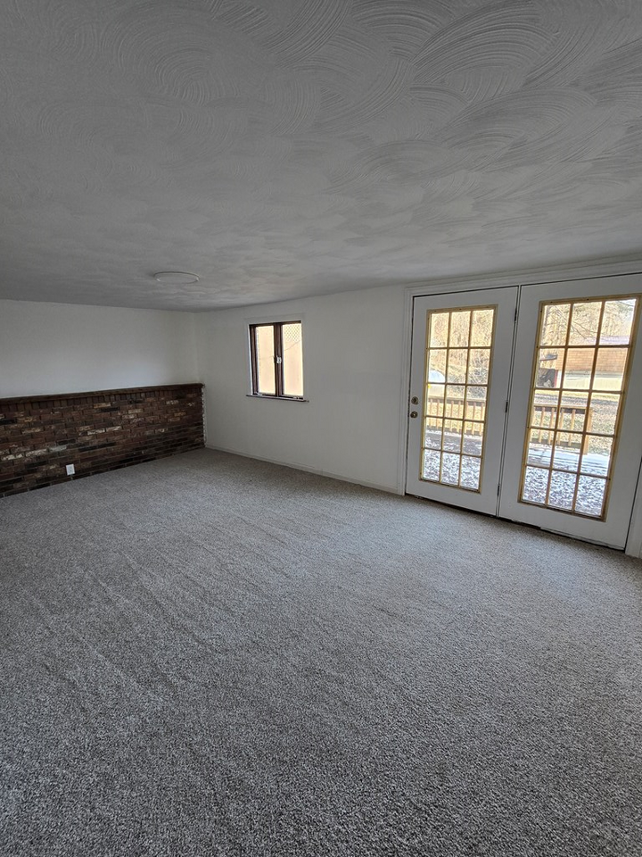 Property Photo: 1449 Hardscrapple Road OH 45692