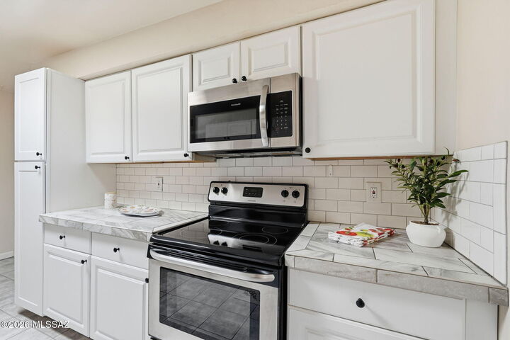 Property Photo:  153 E Mountain Morning Drive  AZ 85704 
