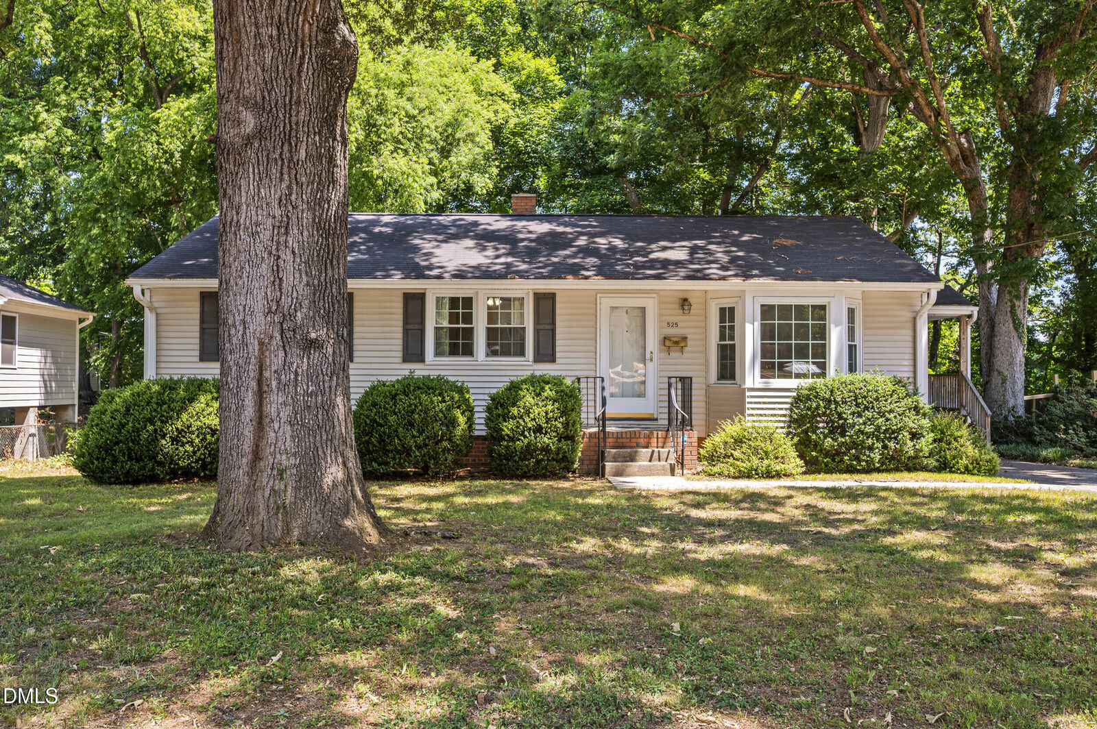 Property Photo: 525 Barksdale Drive NC 27604
