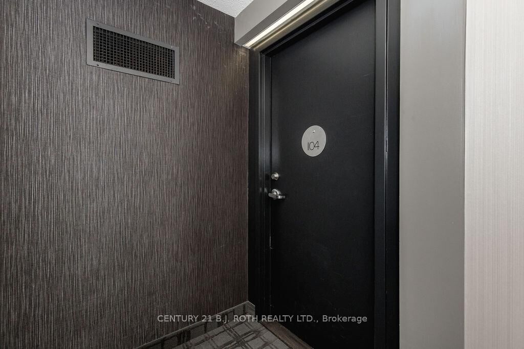 Property Photo:  75 Ellen Street 1104  ON L4N 7R6 