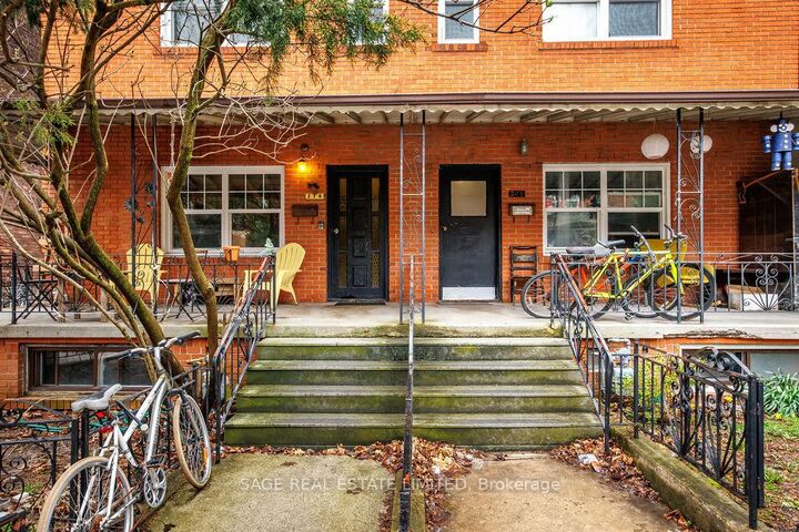Property Photo: 276 Crawford Street ON M6J 2V8