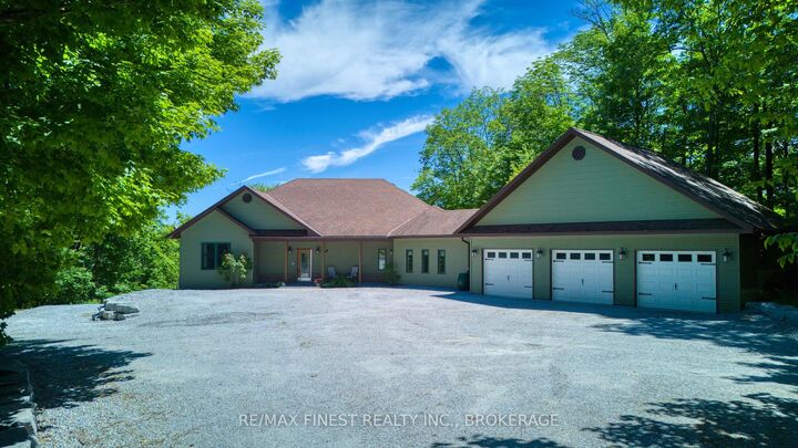 Property Photo: 1252 Clement Road ON K0H 2P0