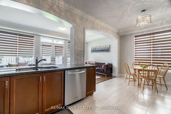 Property Photo: 54 Robert Berry Crescent ON L7B 1L4