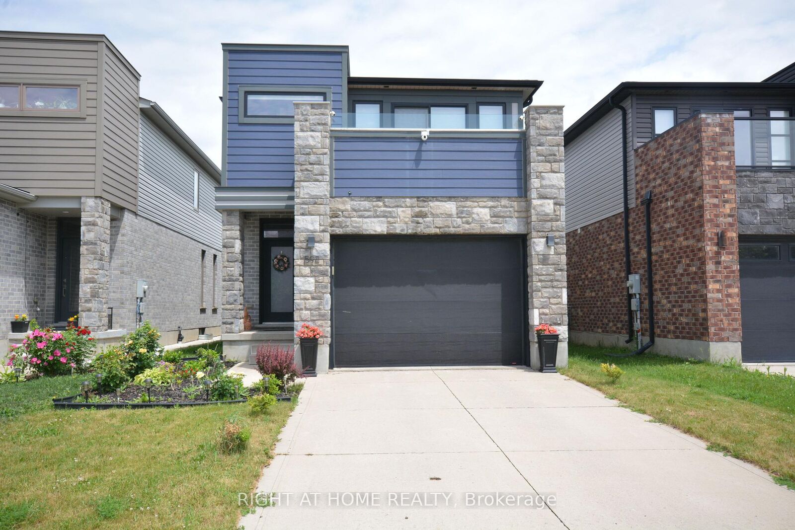 Property Photo:  598 Freeport Street  ON N6G 0R2 