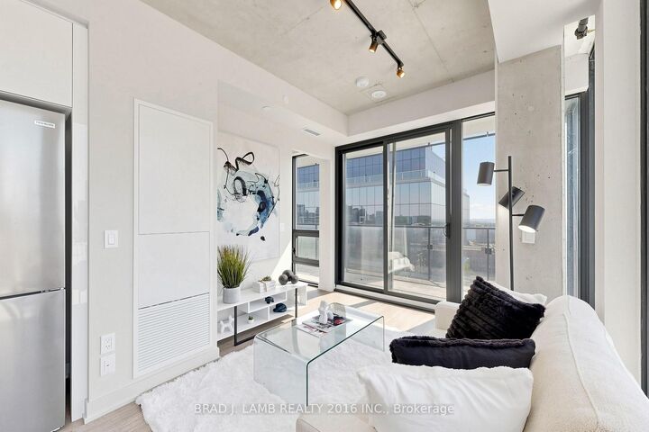 Property Photo: 284 King Street E 2004 ON M5A 1K4