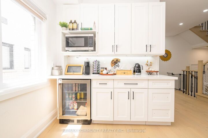 Property Photo:  75B Kitchener Road  ON M1E 2X6 
