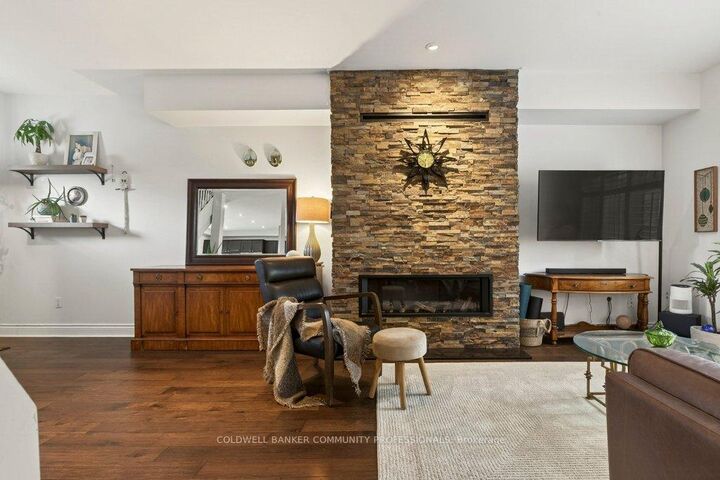 100 Beddoe Drive 21 — photo 1