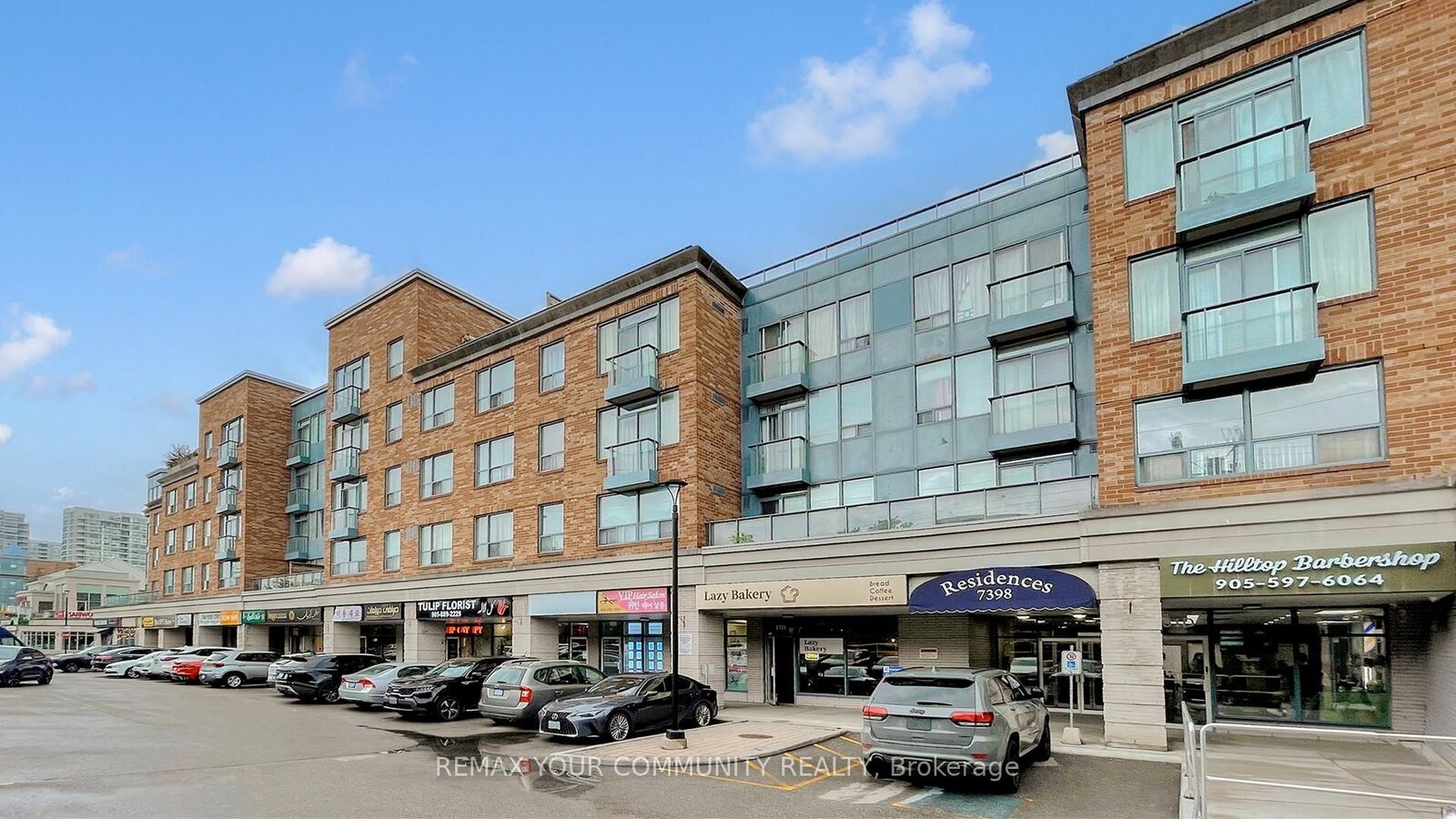 Property Photo: 7398 Yonge Street 111 ON L4J 8J2