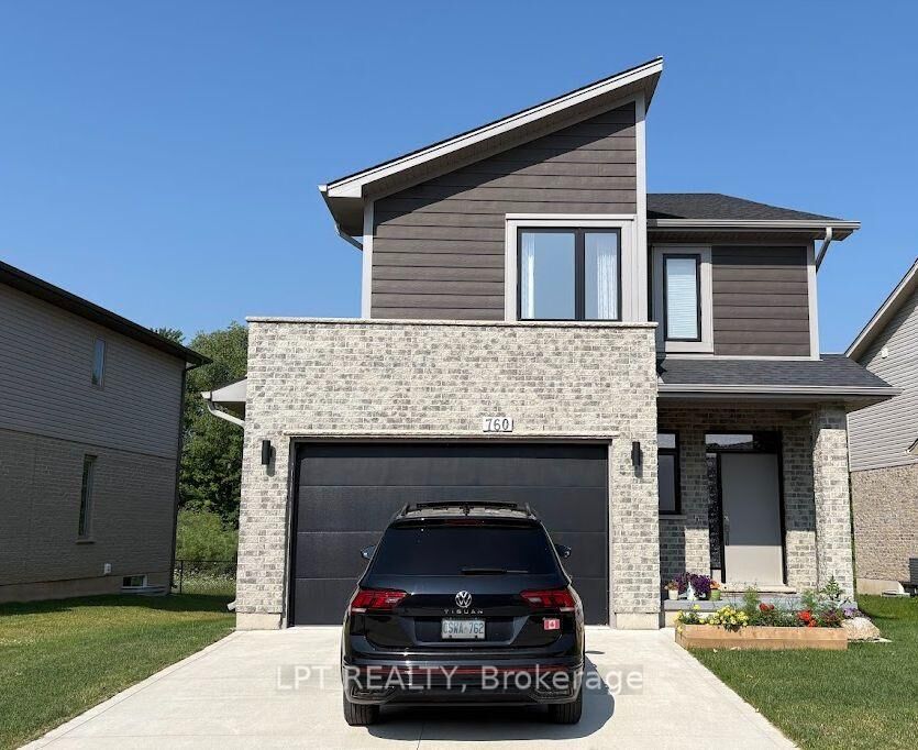 Property Photo: 760 Chelton Road ON N6M 0A1