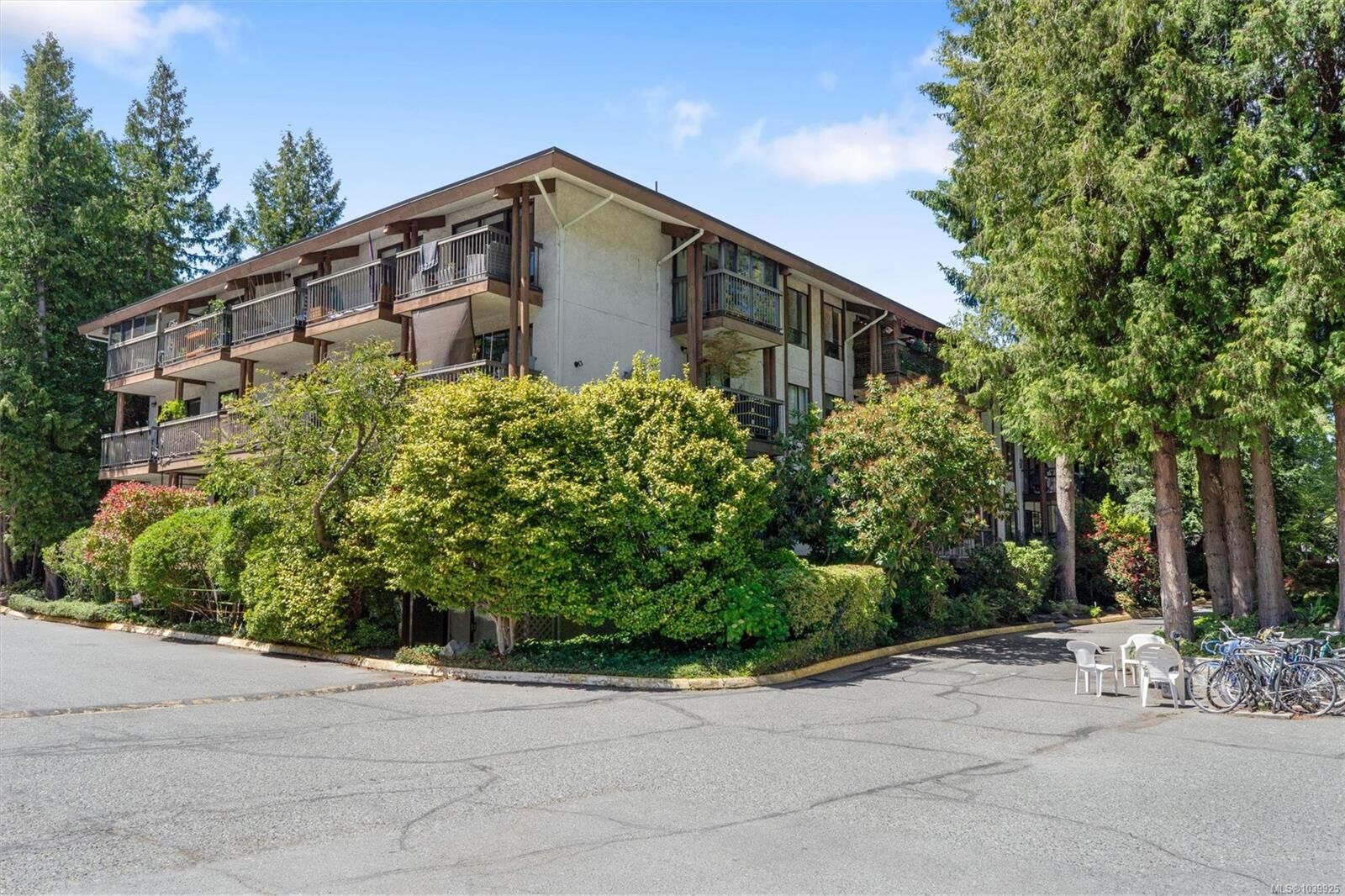 Property Photo: 1005 McKenzie Ave #111 BC V8X 4A9