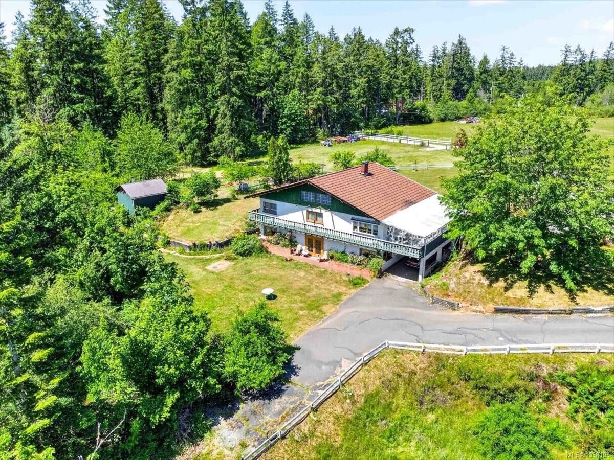 Property Photo: 7251 Thompson Rd BC V9Y 8M3