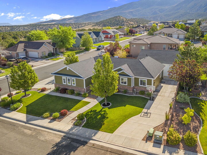 Property Photo:  2366 N 900 E  UT 84721 