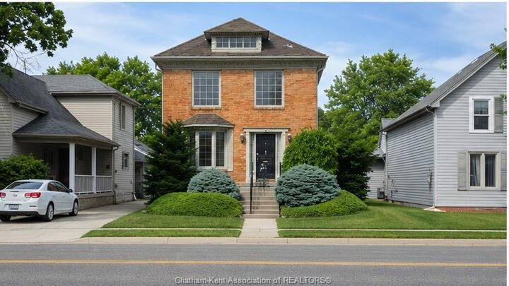 Property Photo: 257 St. Clair Street ON N7L 3J8