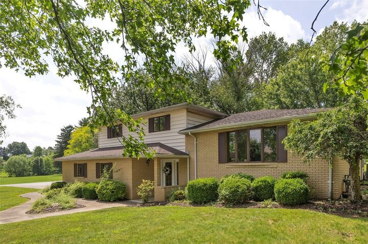 Property Photo:  113 Heritage Hills Rd  PA 15401 