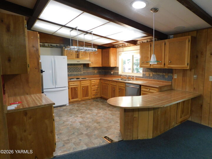 Property Photo: 3701 Gun Club Rd WA 98901