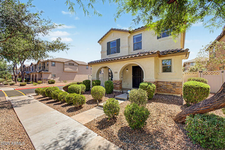 Property Photo:  1020 S Cheshire Lane  AZ 85296 