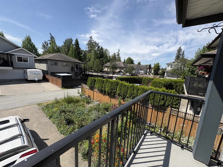 Property Photo: 23622 111A Avenue BC V2W 2G1