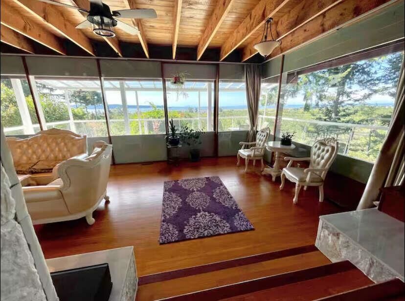 Property Photo: 12218 53 Avenue BC V3X 3B7