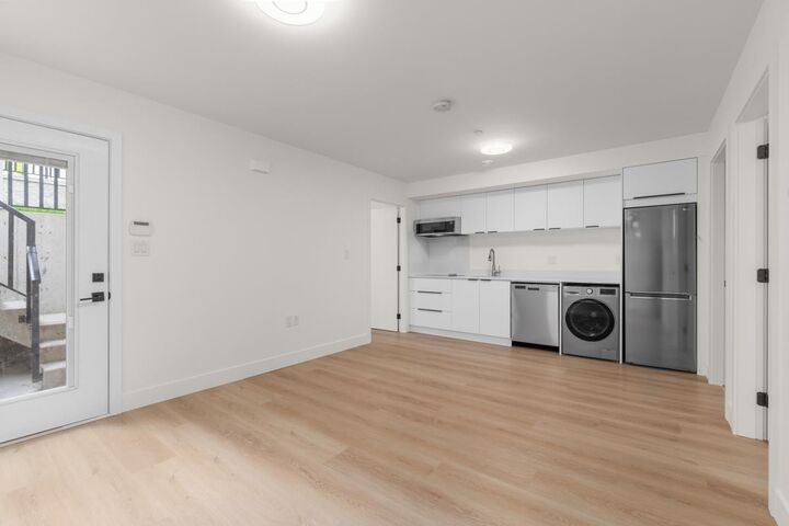 Property Photo: 7338 Maple Street Basement Suite BC V6P 5P7