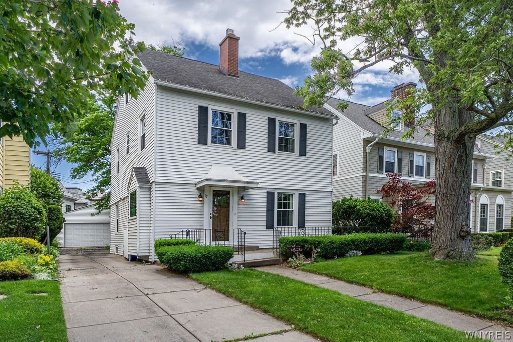 Property Photo: 17 Colvin Avenue NY 14216