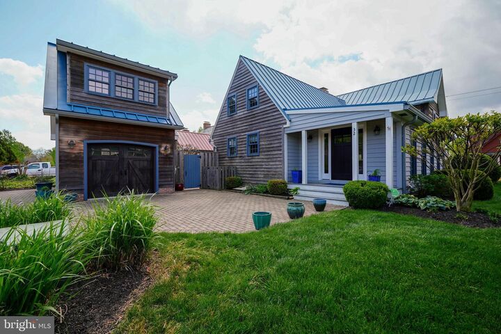 Property Photo: 32 Shipcarpenter Square DE 19958
