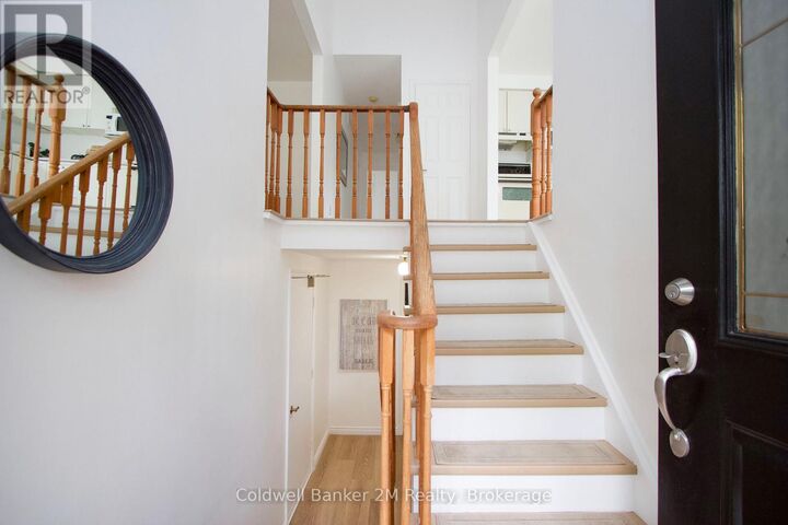 Photo de la propriété:  42 Kintyre Street  ON L1E 2E4 