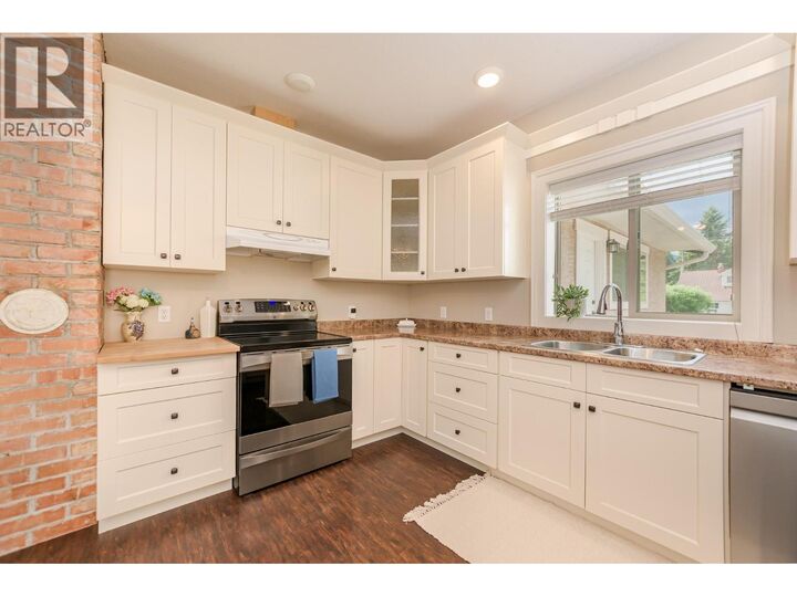 Property Photo:  2875 Becker Street  BC V0E 1B2 