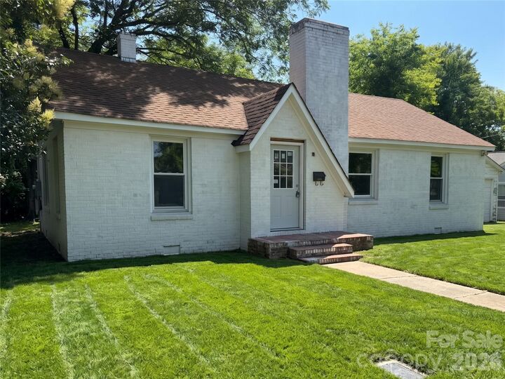 Property Photo:  515 Copel Street  NC 28083 