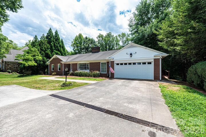 Property Photo: 1807 5th Street NW NC 28601