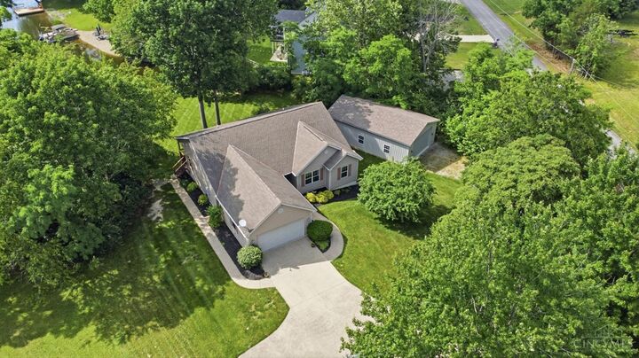 Property Photo:  4 Indian Drive  OH 45171 