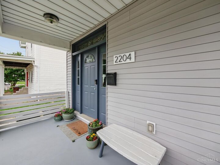 Property Photo:  2204 Kenilworth Ave.  OH 45212 