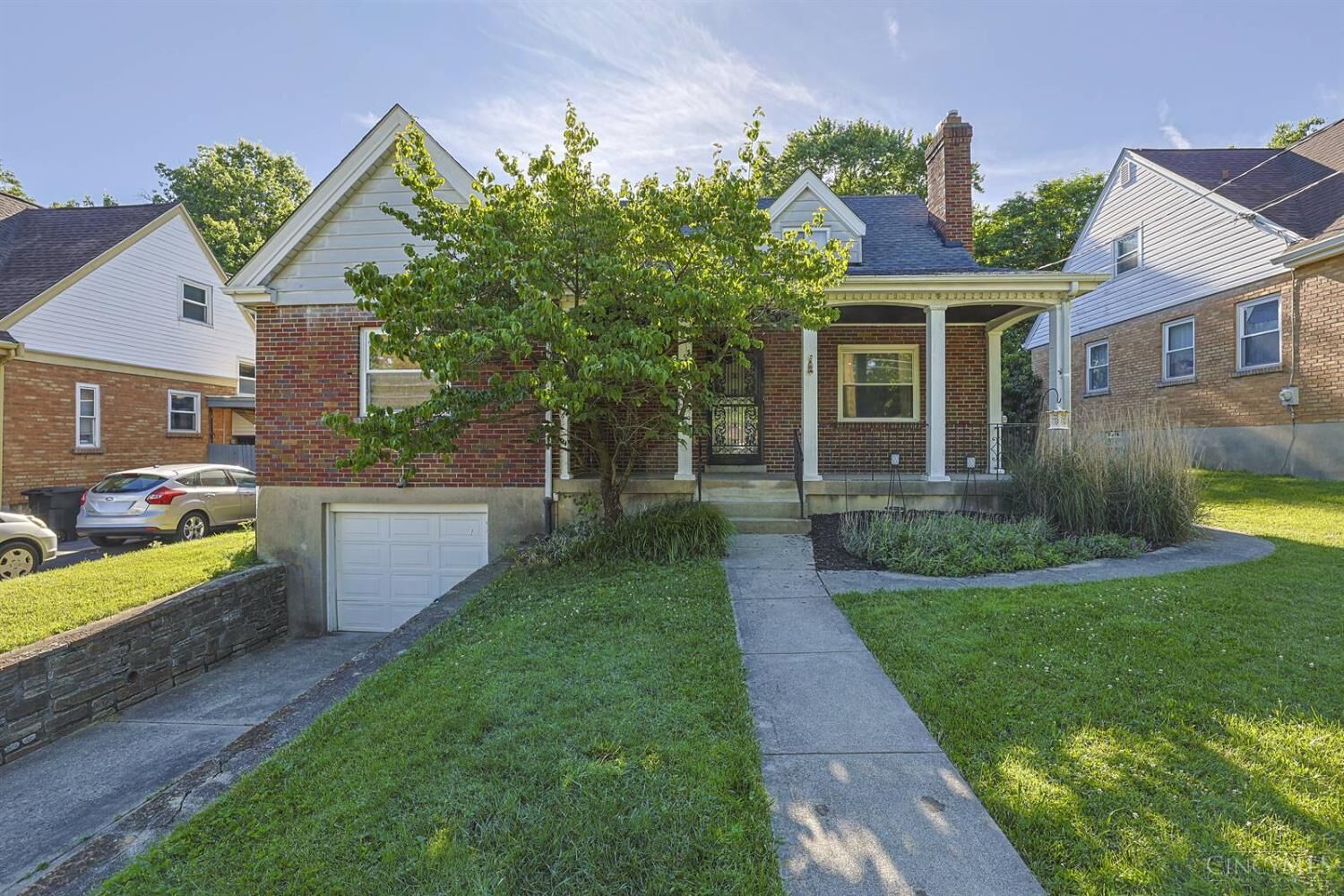 Property Photo:  1140 Covedale Avenue  OH 45238 