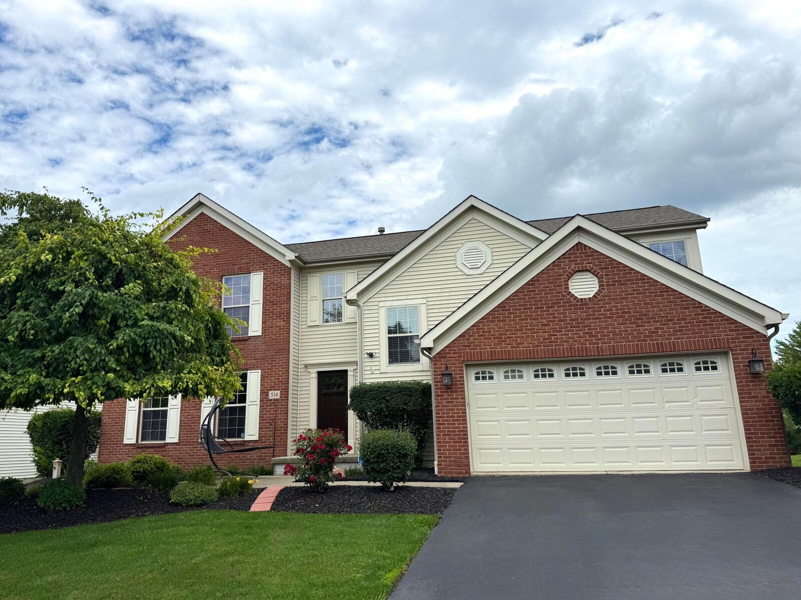 Property Photo: 514 Dove Street OH 43040