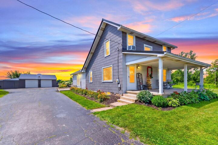 Property Photo: 5519 Durrett Road OH 43146