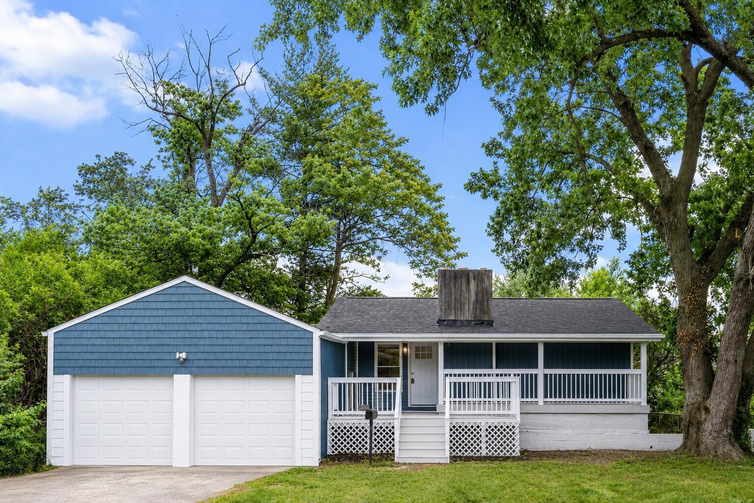 Property Photo:  2506 Atwood Terrace  OH 43211 