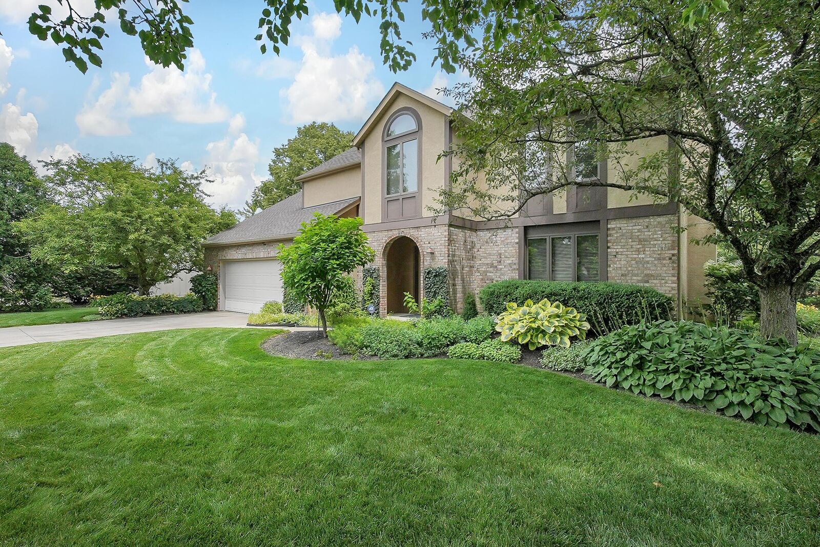 Property Photo:  6496 Cabin Croft Drive  OH 43119 