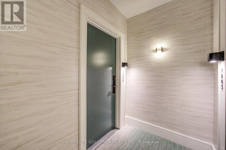 Property Photo: 18 Holmes Avenue 1803 ON M2N 0E1