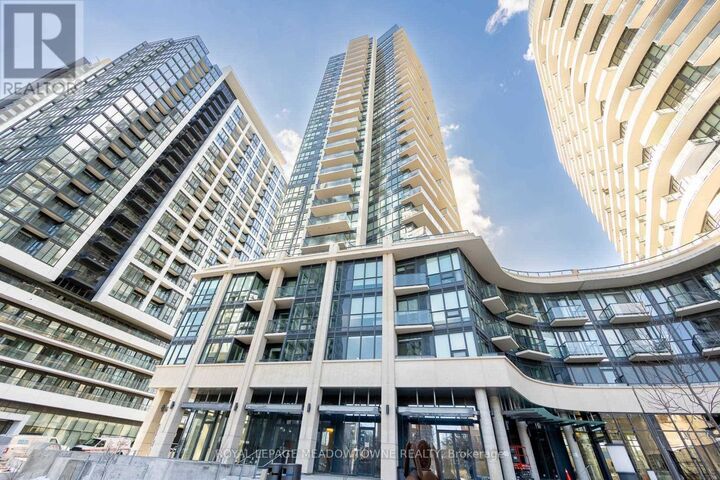 Property Photo:  49 East Liberty Street 1809  ON M6L 0B2 