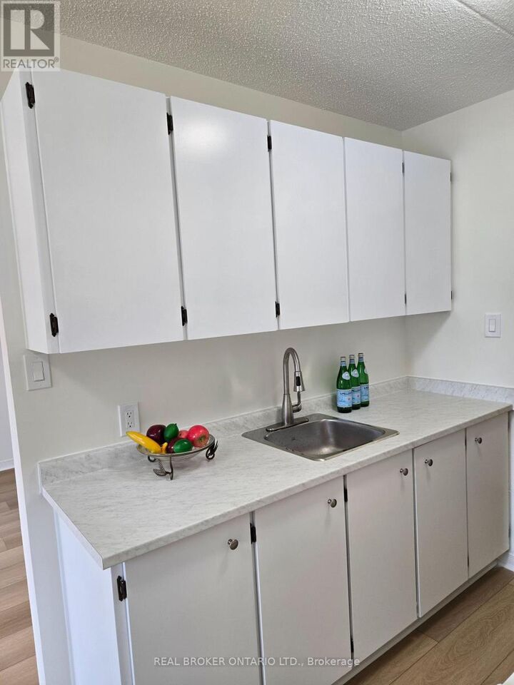 Property Photo:  15 Wellington Rd 124 Apt #14  ON N0B 1T0 