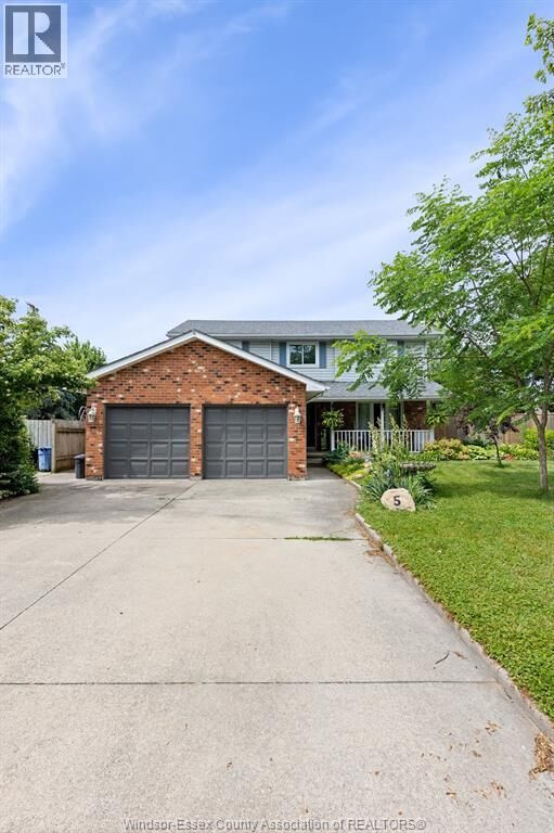 Property Photo: 5 Atlantic Court ON N9V 3P5
