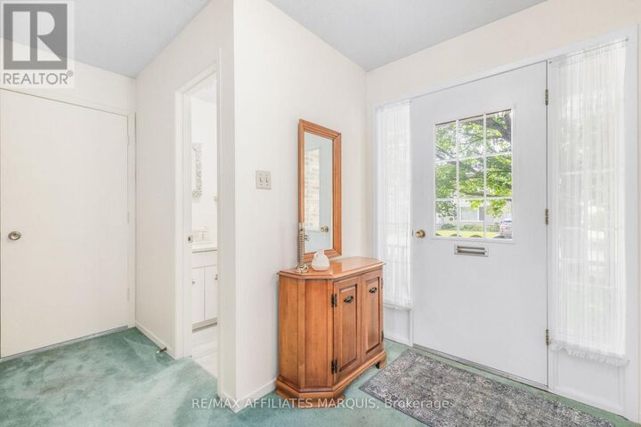 Property Photo:  15 Glenview Crescent  ON K7H 2L1 