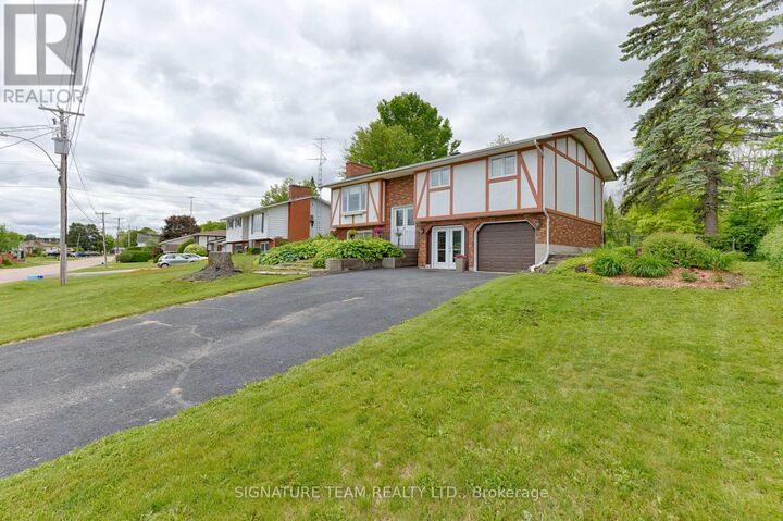 Property Photo:  17 Ross Street  ON K0J 1K0 
