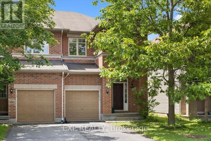 Property Photo:  222 Badgeley Avenue  ON K2T 0A4 