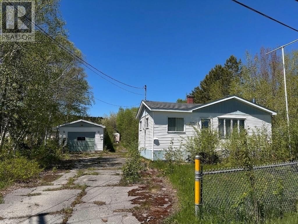 Property Photo:  299 J.r. Smallwood Boulevard  NL A0G 2P0 