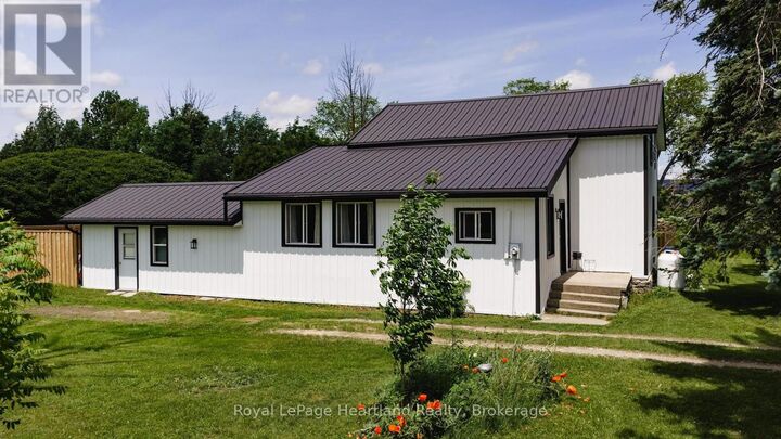Property Photo:  2010 Alma Street North  ON N0G 1X0 
