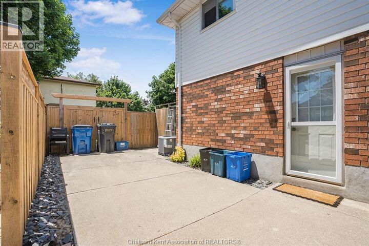 Property Photo:  336 Mercer Street  ON N7M 6E1 