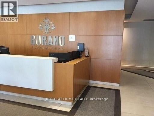 Property Photo: 832 Bay Street 902 ON M5S 1Z6