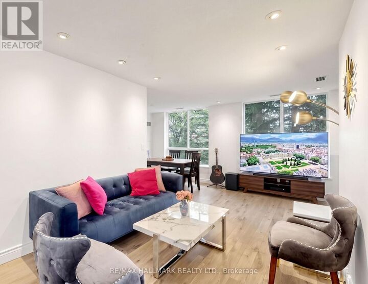Property Photo:  3 Ellesmere Street 106  ON L4B 4N2 