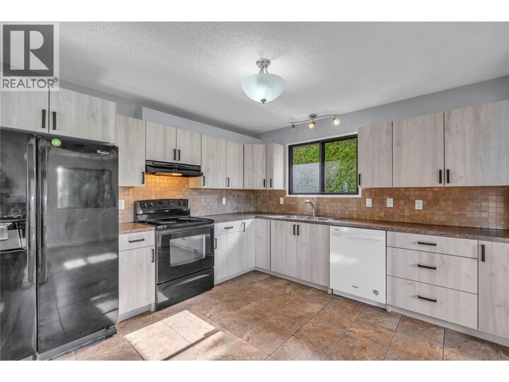 Property Photo:  2550 Wiltse Drive  BC V2A 7X5 