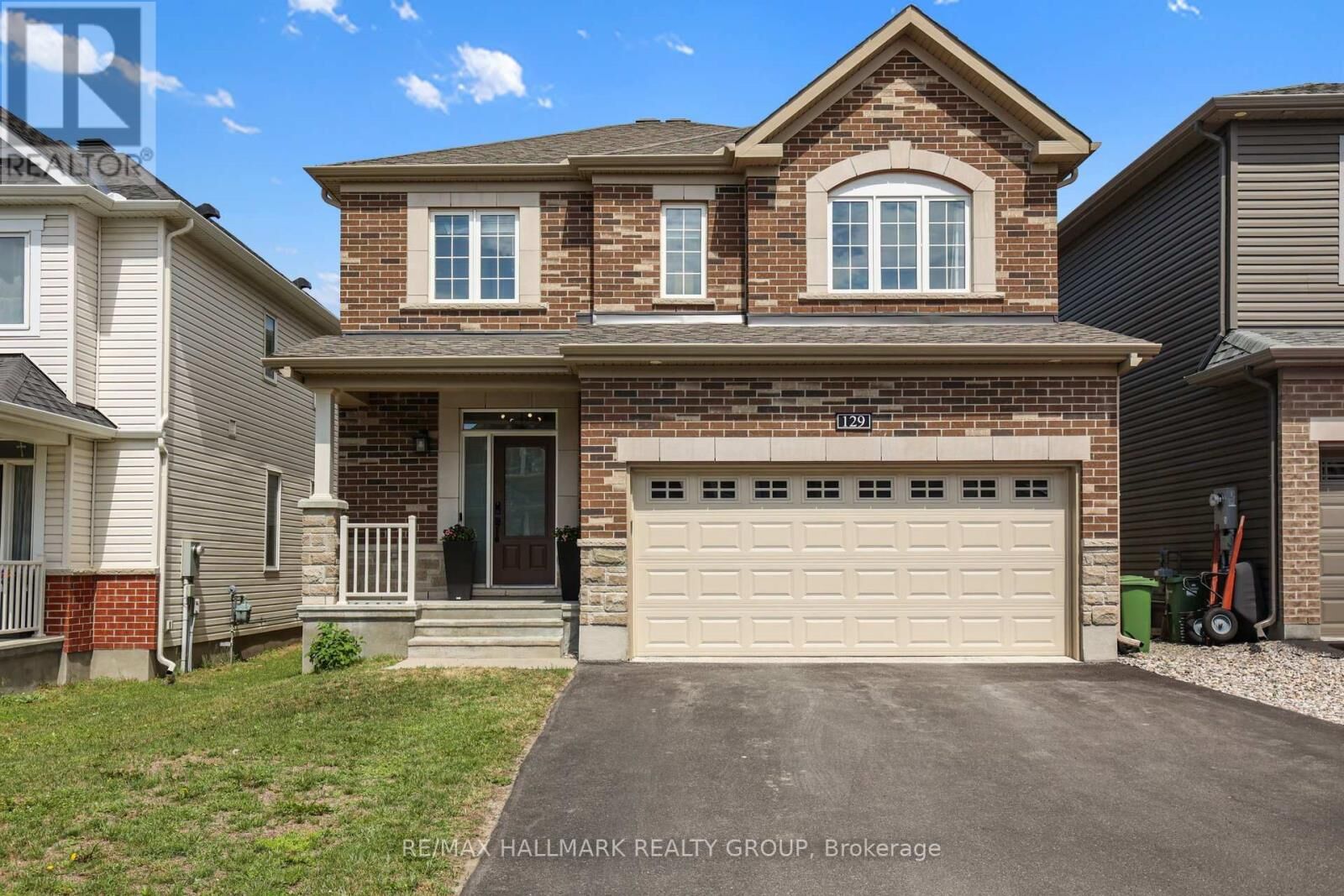 Property Photo:  129 Robin Easey Avenue  ON K2J 6V4 